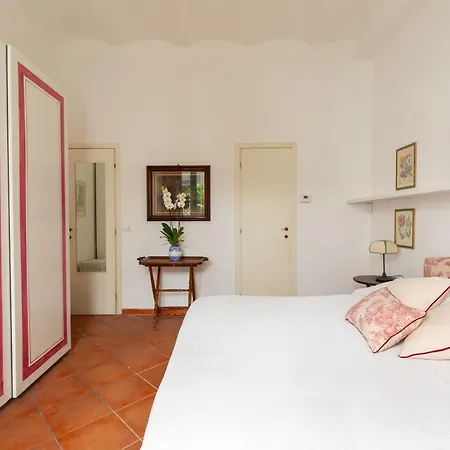 Apartamento Monti Charming *